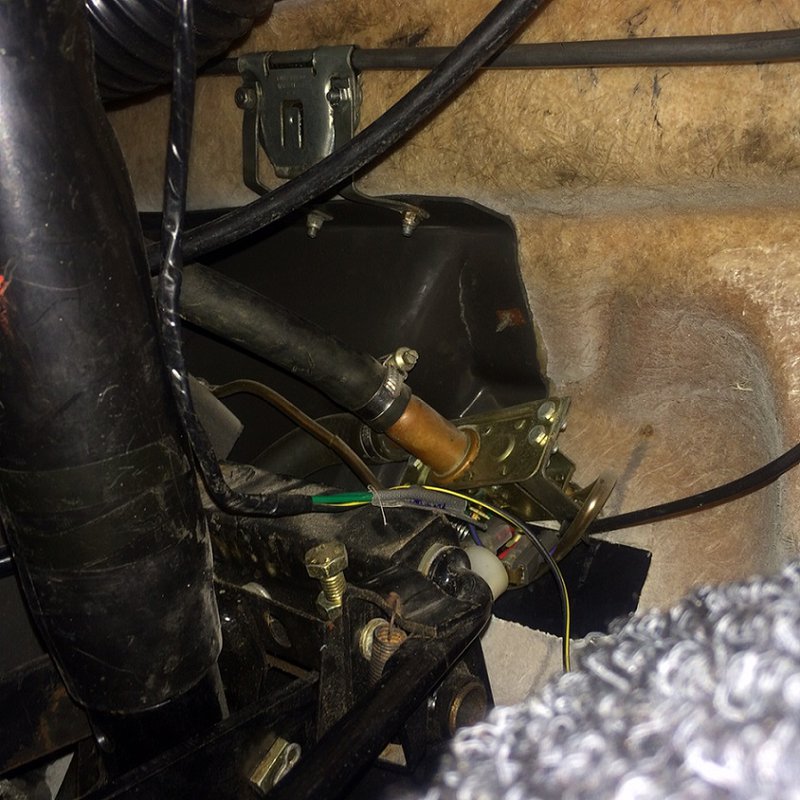 Vindrutetorkarmotor B3.jpg