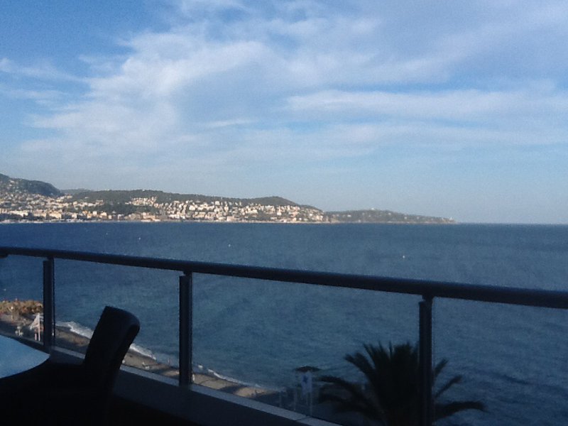 Nice, 49 grader enligt termometern