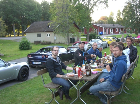 Trivsam kväll på Långasjö vandrarhem.JPG